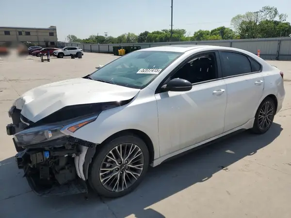 3KPF54AD1RE773861 2024 KIA FORTE - Image 1