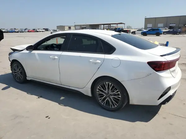 3KPF54AD1RE773861 2024 KIA FORTE - Image 2