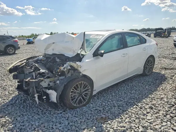 3KPF54AD1RE776839 2024 KIA FORTE - Image 1