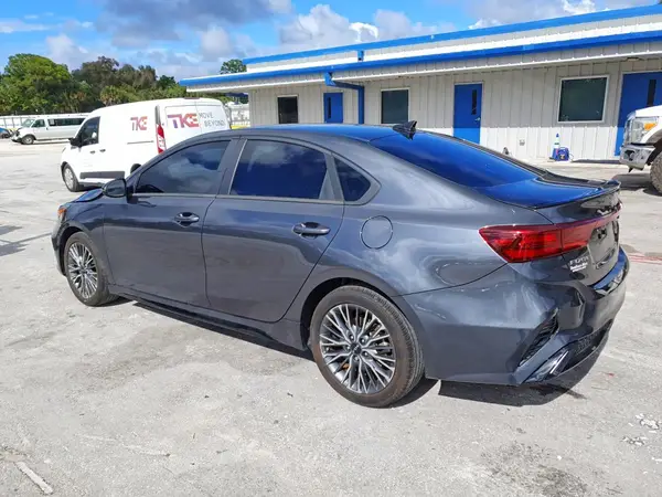 3KPF54AD1RE784326 2024 KIA FORTE - Image 2