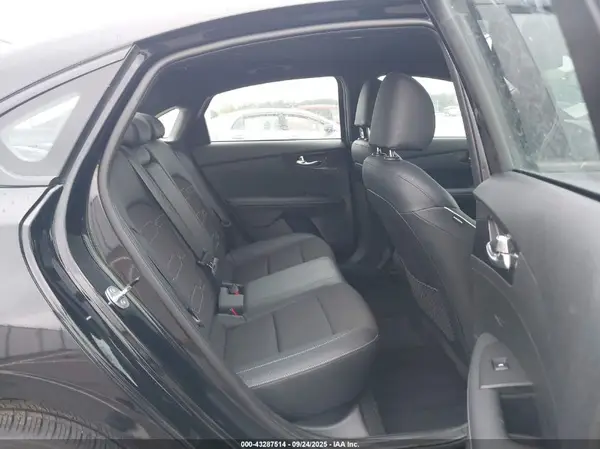 3KPF54AD1RE790949 2024 KIA FORTE - Image 8