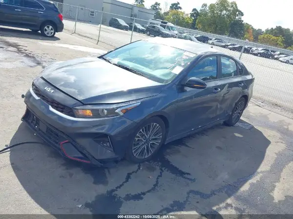 3KPF54AD1RE801027 2024 KIA FORTE - Image 2