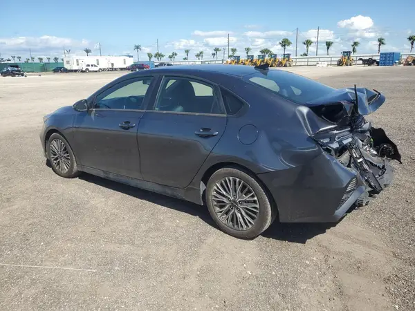 3KPF54AD1RE802257 2024 KIA FORTE - Image 2