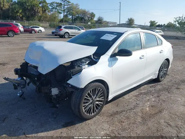 3KPF54AD1RE805479 2024 KIA FORTE - Image 2