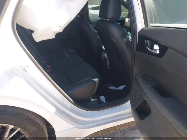 3KPF54AD1RE805613 2024 KIA FORTE - Image 8