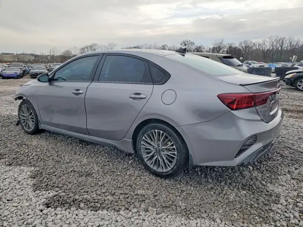 3KPF54AD1RE810505 2024 KIA FORTE - Image 2