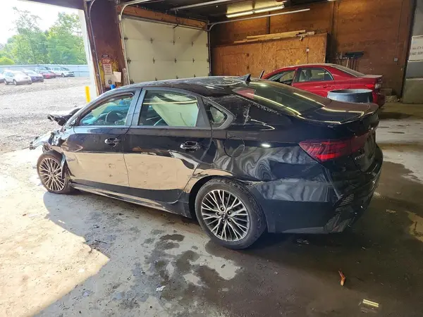 3KPF54AD1RE811136 2024 KIA FORTE - Image 2