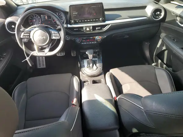 3KPF54AD1RE815896 2024 KIA FORTE - Image 8