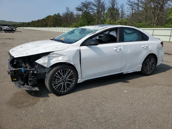3KPF54AD1RE816997 2024 KIA FORTE - Image 1