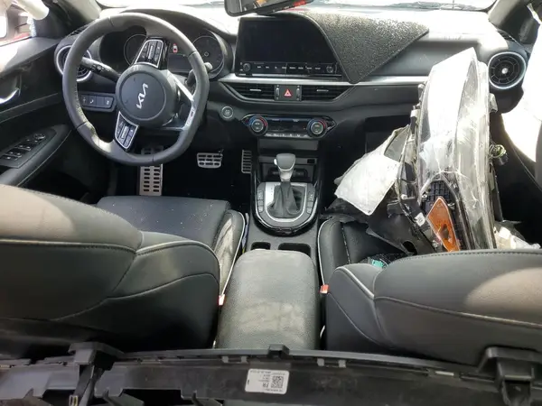 3KPF54AD1RE816997 2024 KIA FORTE - Image 8