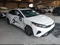 3KPF54AD1RE817552 2024 KIA FORTE