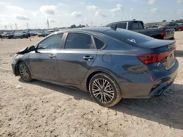 3KPF54AD1RE820726 2024 KIA FORTE - Image 2