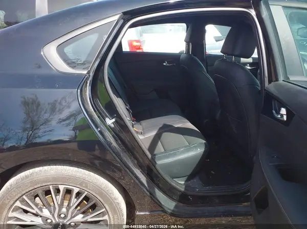 3KPF54AD1RE821312 2024 KIA FORTE - Image 8