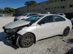 3KPF54AD1RE825912 2024 KIA FORTE