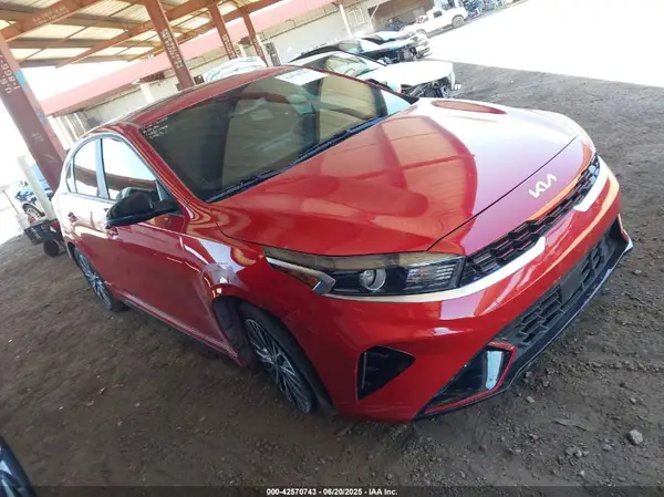 3KPF54AD1RE832083 2024 KIA FORTE - Image 1
