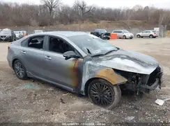 3KPF54AD1RE833881 2024 KIA FORTE
