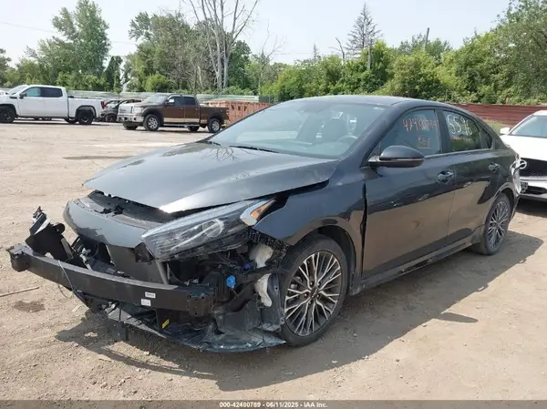 3KPF54AD1RE835596 2024 KIA FORTE - Image 2