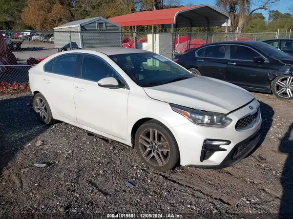 3KPF54AD2KE021267 2019 KIA FORTE - Image 1