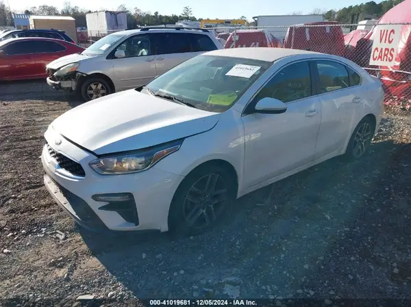 3KPF54AD2KE021267 2019 KIA FORTE - Image 2