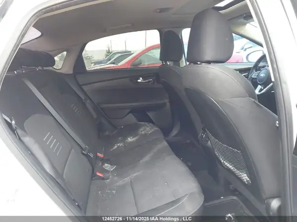 3KPF54AD2KE036934 2019 KIA FORTE - Image 8