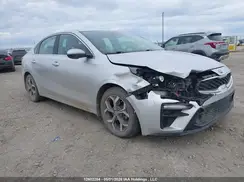 3KPF54AD2KE057217 2019 KIA FORTE