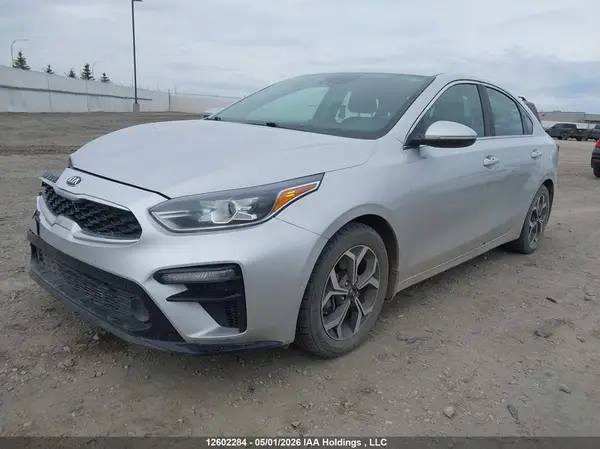 3KPF54AD2KE057217 2019 KIA FORTE - Image 2