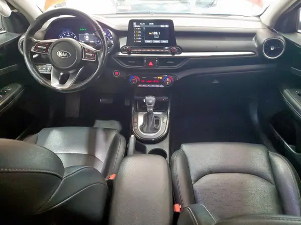 3KPF54AD2KE060442 2019 KIA FORTE - Image 8