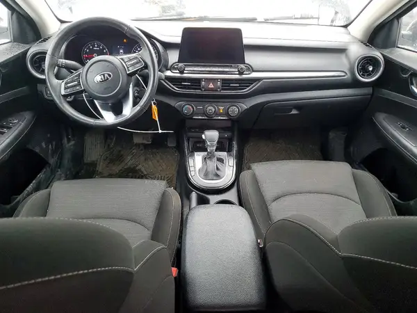 3KPF54AD2KE101071 2019 KIA FORTE - Image 8