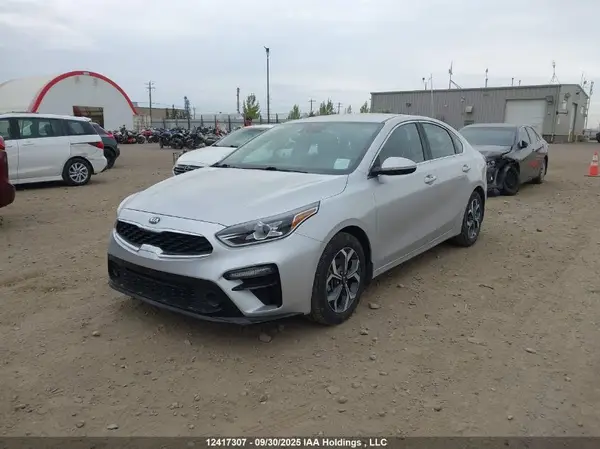 3KPF54AD2KE101247 2019 KIA FORTE - Image 2