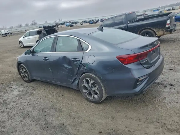 3KPF54AD2KE129680 2019 KIA FORTE - Image 2