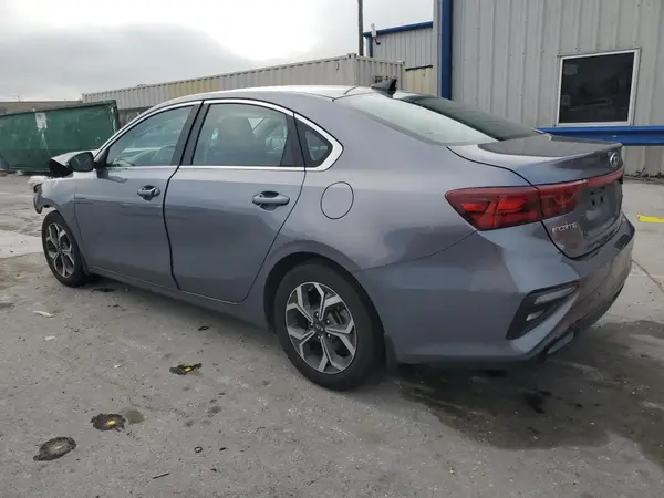 3KPF54AD2LE160882 2020 KIA FORTE - Image 2