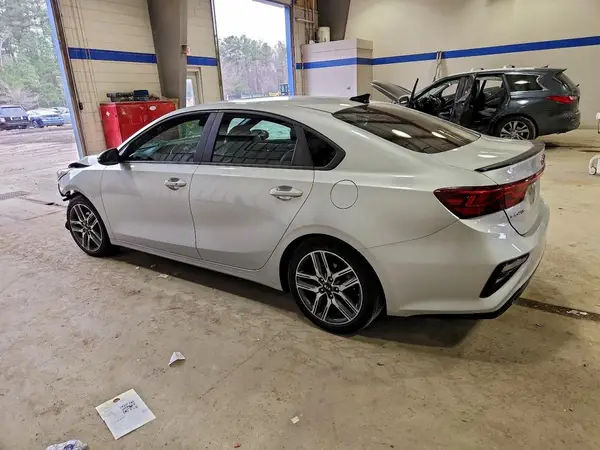 3KPF54AD2LE211331 2020 KIA FORTE - Image 2