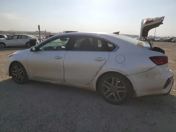 3KPF54AD2LE234947 2020 KIA FORTE - Image 2