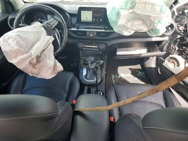 3KPF54AD2ME330983 2021 KIA FORTE - Image 8