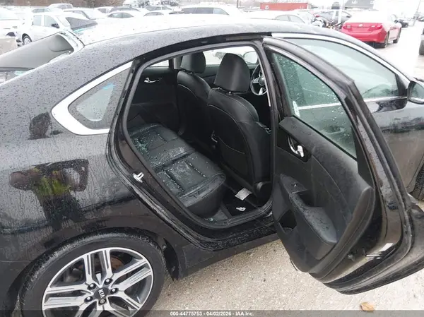 3KPF54AD2ME337562 2021 KIA FORTE - Image 8