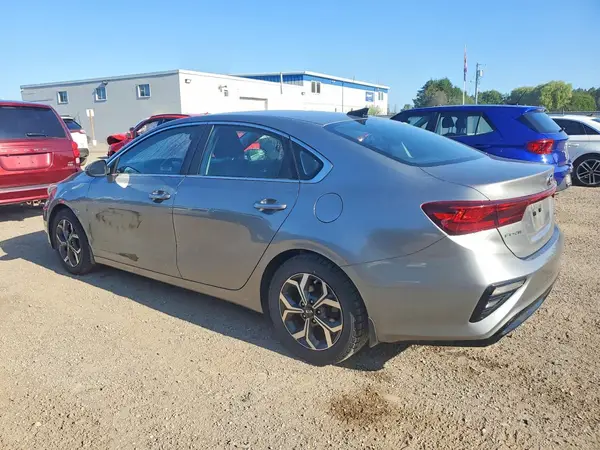 3KPF54AD2ME367130 2021 KIA FORTE - Image 2