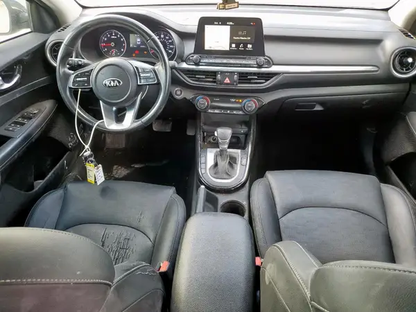 3KPF54AD2ME410865 2021 KIA FORTE - Image 8