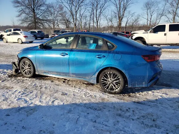 3KPF54AD2NE422290 2022 KIA FORTE - Image 2