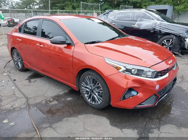 3KPF54AD2NE431085 2022 KIA FORTE - Image 1