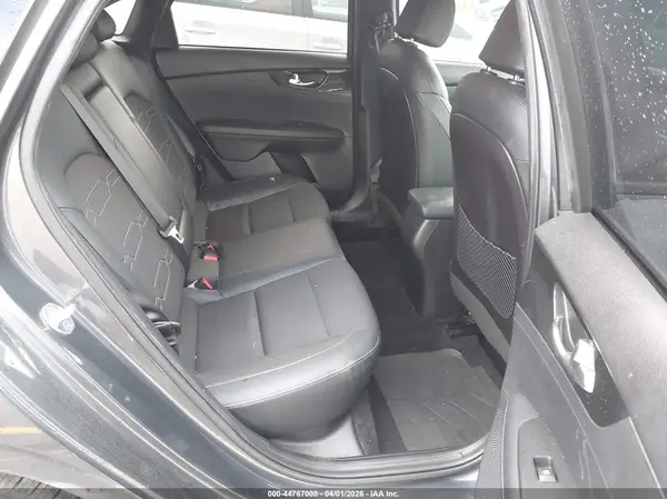 3KPF54AD2NE432642 2022 KIA FORTE - Image 8