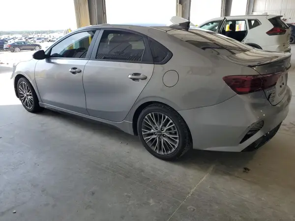 3KPF54AD2NE432690 2022 KIA FORTE - Image 2