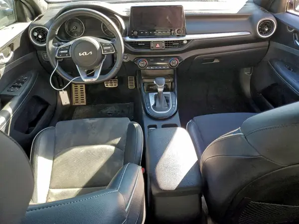 3KPF54AD2NE438392 2022 KIA FORTE - Image 8