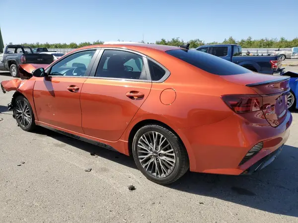 3KPF54AD2NE442121 2022 KIA FORTE - Image 2