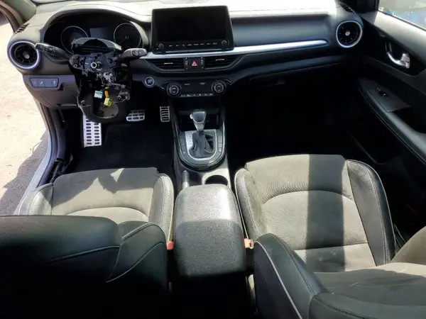 3KPF54AD2NE447738 2022 KIA FORTE - Image 8