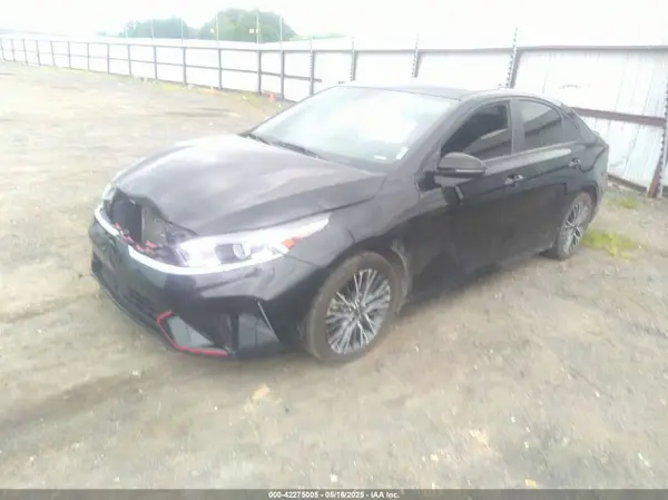 3KPF54AD2NE448775 2022 KIA FORTE - Image 2