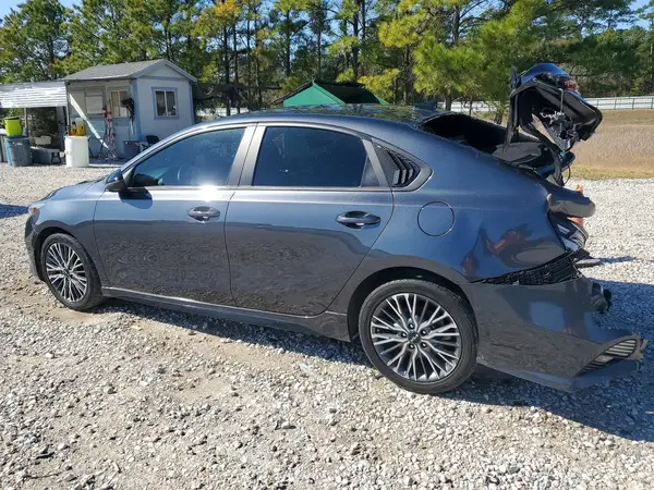 3KPF54AD2NE449912 2022 KIA FORTE - Image 2