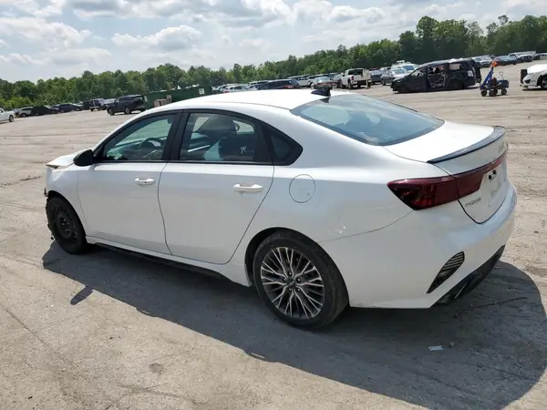 3KPF54AD2NE452759 2022 KIA FORTE - Image 2