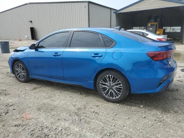3KPF54AD2NE453202 2022 KIA FORTE - Image 2