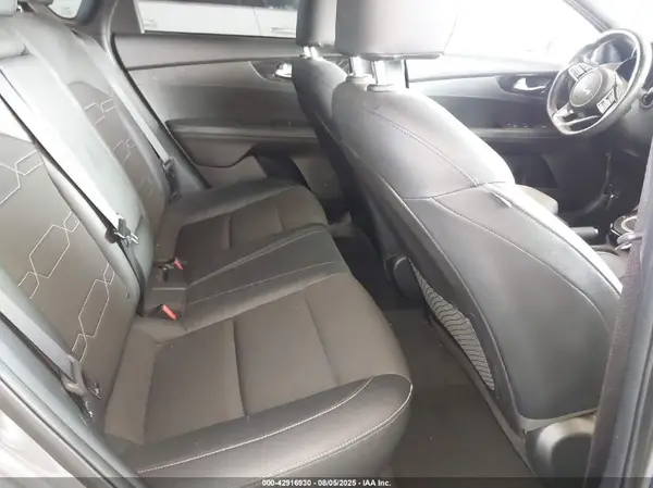 3KPF54AD2NE455712 2022 KIA FORTE - Image 8