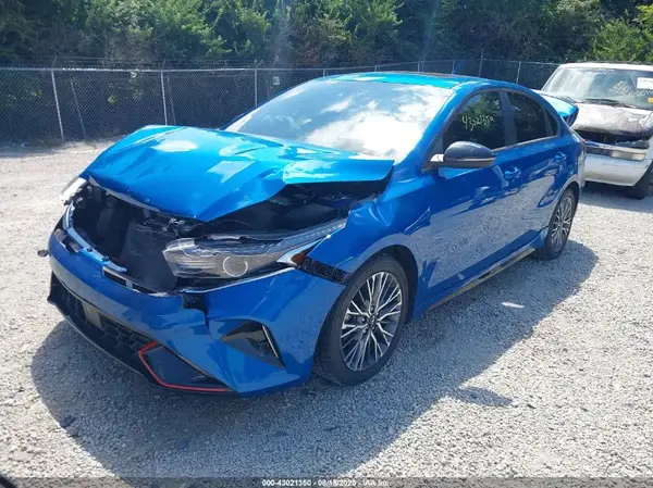 3KPF54AD2NE456570 2022 KIA FORTE - Image 2